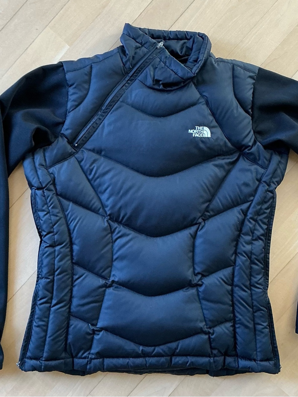 North Face Asymmetrical Zip Hybrid Down Puffer Pullover Size M